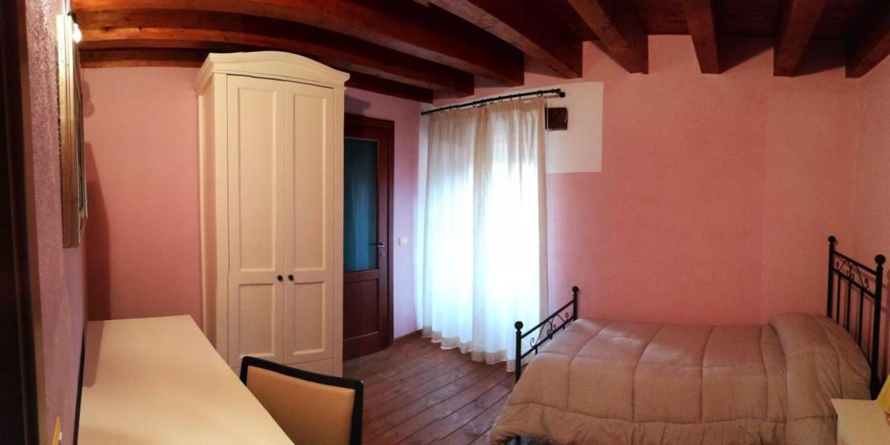 La Casa Del Borgo Bed & Breakfast Ittireddu Bagian luar foto